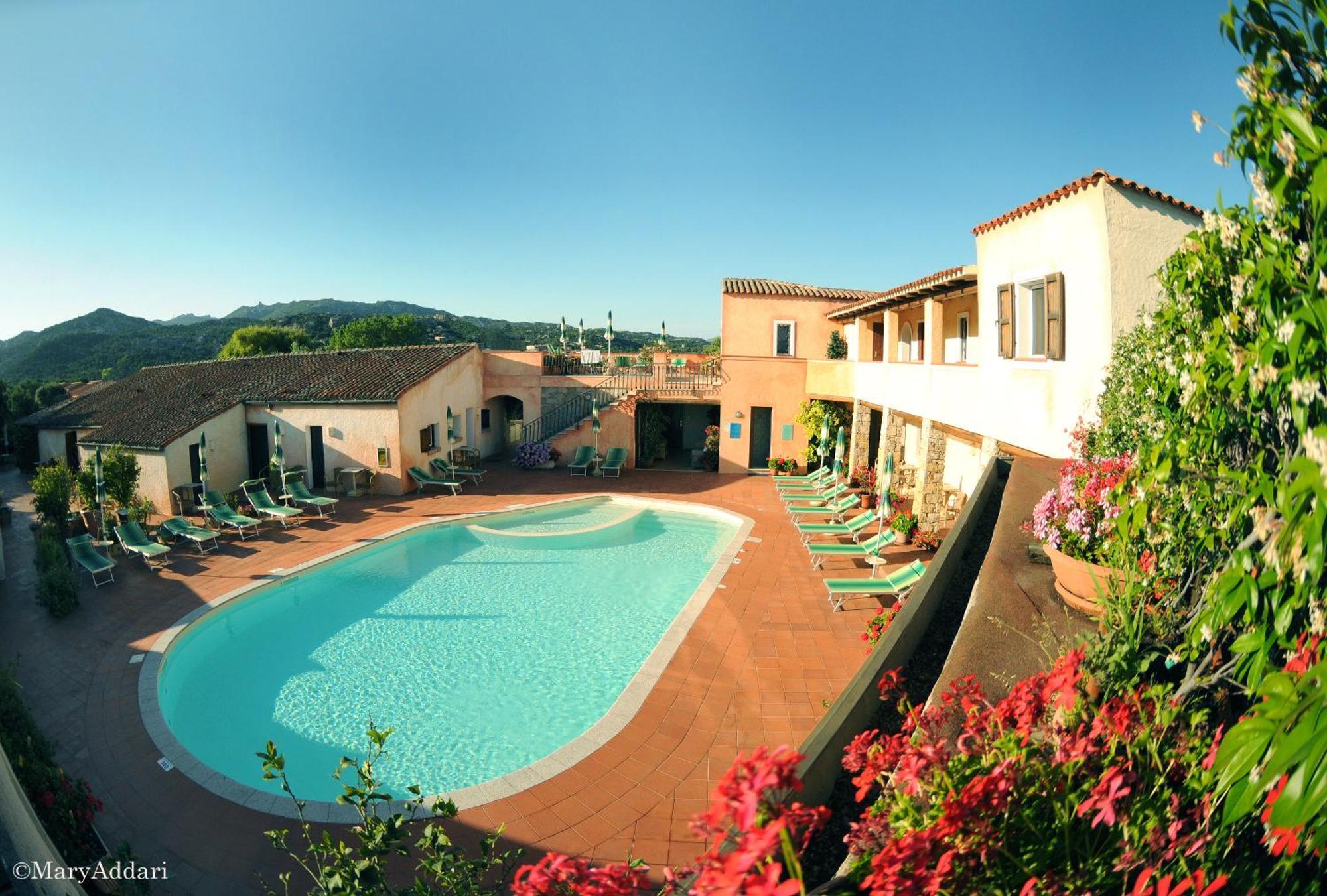 Hotel Villa Gemella Байя-Сардинія Екстер'єр фото