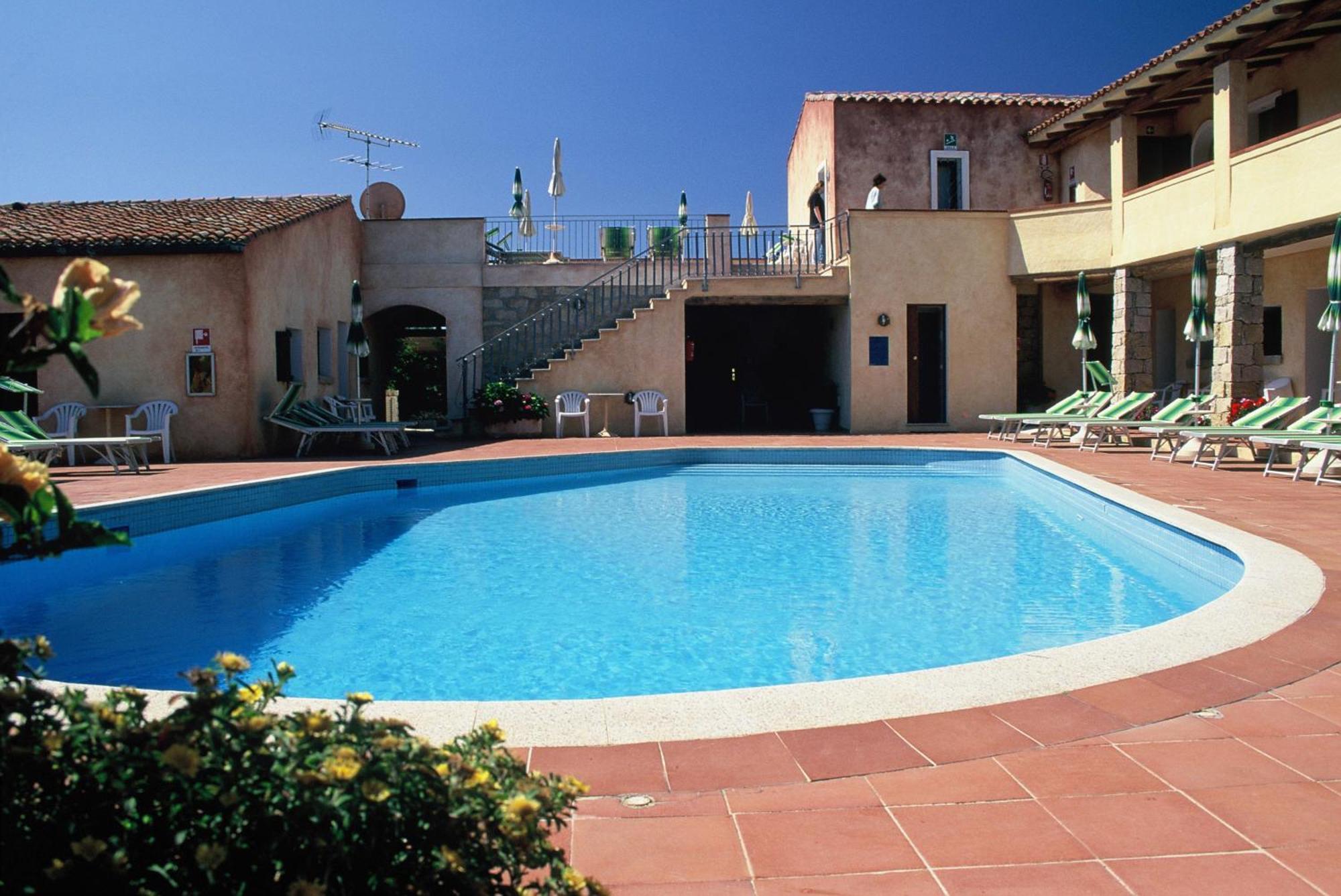 Hotel Villa Gemella Байя-Сардинія Екстер'єр фото